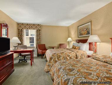 Ramada Plaza Hotel โคลัมบัส ภายนอก รูปภาพ